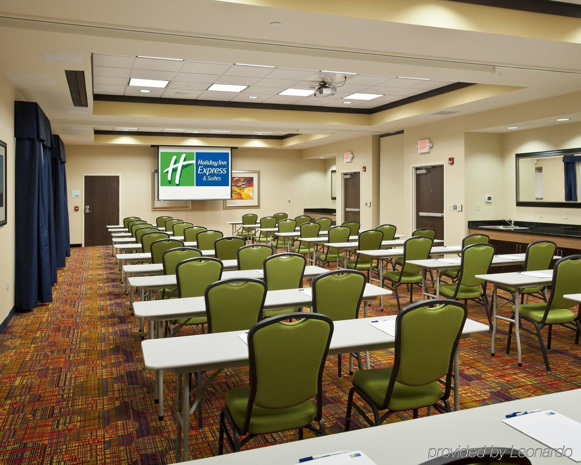 Holiday Inn Express & Suites Dayton South - I-675 By Ihg Shanersville Facilidades foto